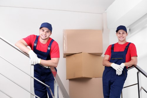 Furniture moving support for a flat move in Farringdon